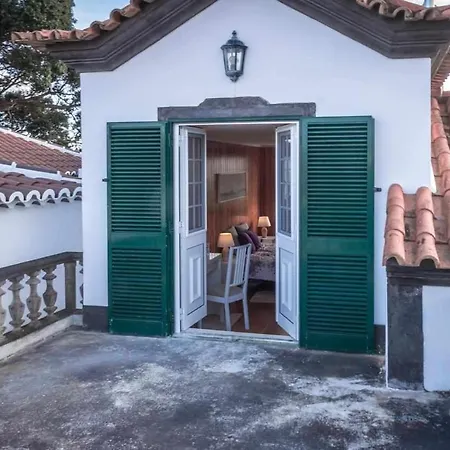 Vivenda Gomes Holiday home Porto Martins