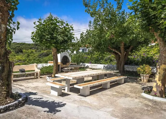 Holiday home Vivenda Gomes Porto Martins